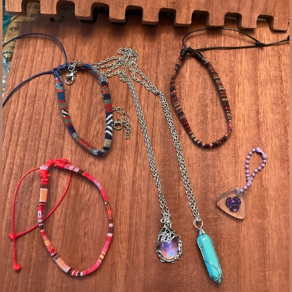 Cute lot of jewelry and keychain!